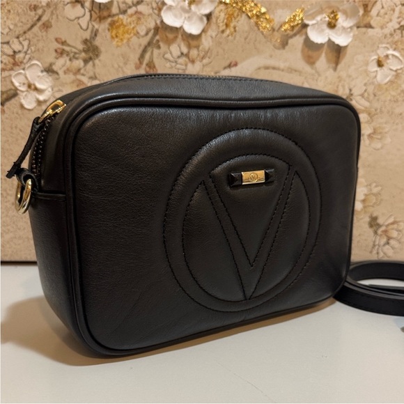 Valentino Handbags - Valentino✨ Mia Black leather Bag by Mario Valentino